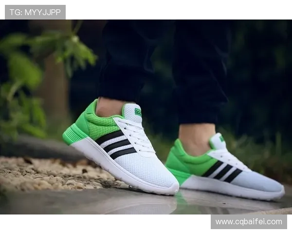 足球明星化身路人瞬间盘点他们的低调生活与真实一面