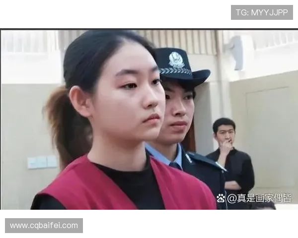 网红合影意外揭露足球明星私生活背后的秘密与故事